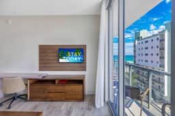 Luxury Resort with Ocean View 𝙗𝙮 𝙎𝙏𝘼𝙔-𝙏𝙊𝘿𝘼𝙔 | Hollywood