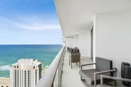 Luxury Oceanview Condo 𝙗𝙮 𝙎𝙏𝘼𝙔-𝙏𝙊𝘿𝘼𝙔 | Lyfe resort