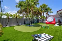 Spacious Modern Home w/ Pool & Sauna 𝙗𝙮 𝙎𝙏𝘼𝙔-𝙏𝙊𝘿𝘼𝙔 | Adams Mansion