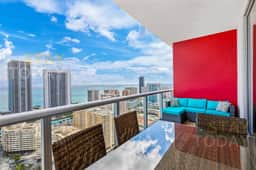 Sunset Bliss by the Ocean 𝙗𝙮 𝙎𝙏𝘼𝙔-𝙏𝙊𝘿𝘼𝙔 | Beachwalk Penthouse - Image 4