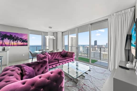 Luxury Oceanview Apartment 𝙗𝙮 𝙎𝙏𝘼𝙔-𝙏𝙊𝘿𝘼𝙔 | Hyde Beach House