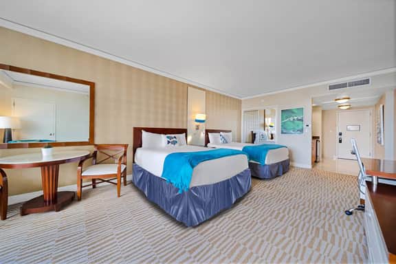 Exclusive Luxury Beach Resort Suite 𝙗𝙮 𝙎𝙏𝘼𝙔-𝙏𝙊𝘿𝘼𝙔 | Trump Sunny Isles Beach
