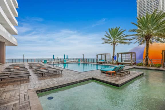 Modern Apartment in the Heart of Miami 𝙗𝙮 𝙎𝙏𝘼𝙔-𝙏𝙊𝘿𝘼𝙔 | Lyfe resort