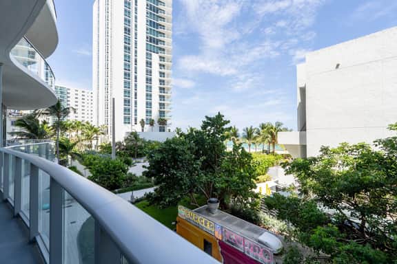 Modern Apartment in the Heart of Miami 𝙗𝙮 𝙎𝙏𝘼𝙔-𝙏𝙊𝘿𝘼𝙔 | Lyfe resort
