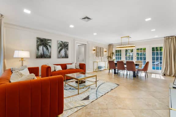 Family-Friendly Coastal Escape with Private Pool 𝙗𝙮 𝙎𝙏𝘼𝙔-𝙏𝙊𝘿𝘼𝙔 | Bel Air Ave