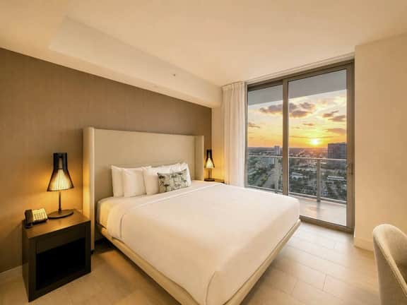 Panoramic Luxury Getaway by StayToday