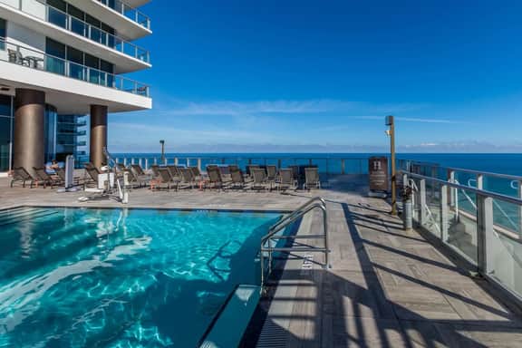 ★★★★★2BD/2BA RIGHT ON BEACH DIRECT OCEAN-VIEW 𝙗𝙮 𝙎𝙏𝘼𝙔-𝙏𝙊𝘿𝘼𝙔 | Lyfe Resort