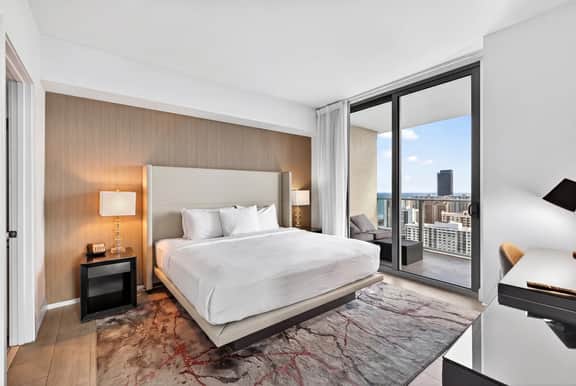 Waterfront Luxury Resort 𝙗𝙮 𝙎𝙏𝘼𝙔-𝙏𝙊𝘿𝘼𝙔 | Hyde Beach House