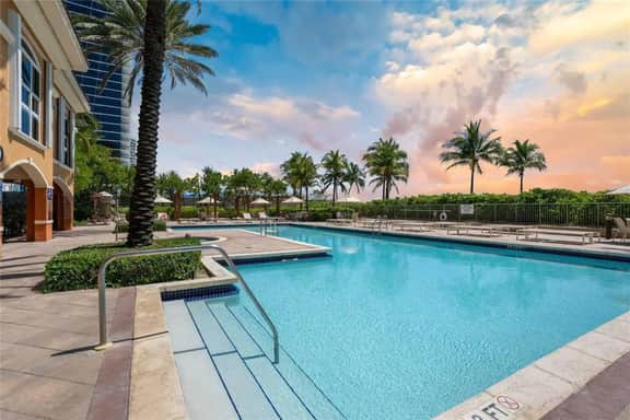 Bayside Townhome with Private Beach Access 𝙗𝙮 𝙎𝙏𝘼𝙔-𝙏𝙊𝘿𝘼𝙔