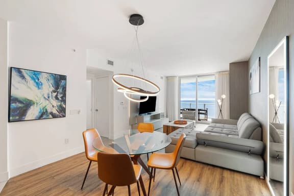 Luxury Miami Retreat with Ocean View  𝙗𝙮 𝙎𝙏𝘼𝙔-𝙏𝙊𝘿𝘼𝙔 | Lyfe Resort